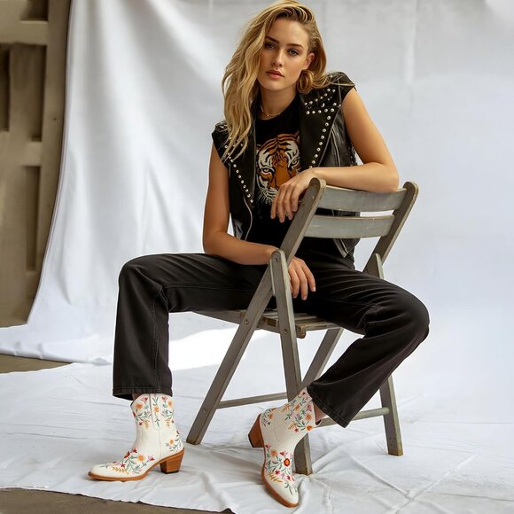 Women's White Ankle Cowgirl Boots Flower Embroidered Square Toe Chunky Heel - Picture 4 of 8